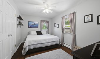 8 Winthrop Rd, Bethel, CT 06801