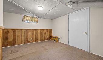 85 School Ground Rd, Branford, CT 06405