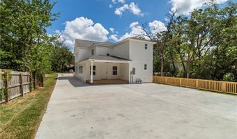 1104 Berkeley St, College Station, TX 77840