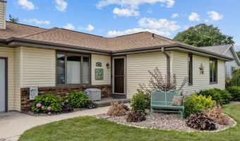 2623 W SUNNYVIEW Cir, Appleton, WI 54914