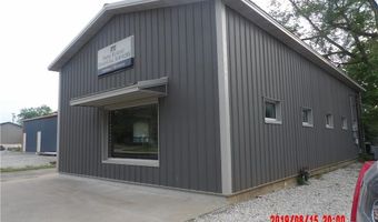 213 S Maple St, Garnett, KS 66032