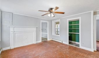 694 Hope St, Bristol, RI 02809