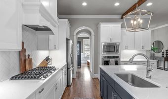 2817 Walden Rd, Apex, NC 27502