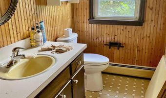 236 E Wyoming Ave, Absecon, NJ 08201