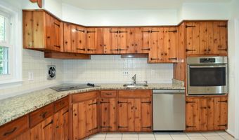 7513 SEBAGO Rd, Bethesda, MD 20817