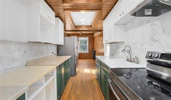6 Mill St, North Smithfield, RI 02896
