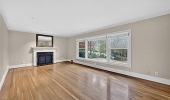 1040 Lindridge Dr NE, Atlanta, GA 30324