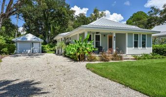 225 Ave D, Apalachicola, FL 32320