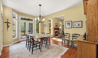 5368 Pinnacle Ct, Ann Arbor, MI 48108