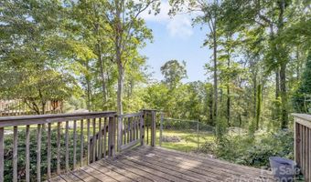 1 Glen Cove Rd, Arden, NC 28704