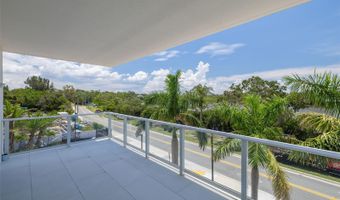 1020 SUNSET POINT Rd 213, Clearwater, FL 33755
