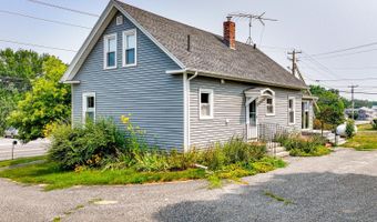 17 Main St, Albion, ME 04910