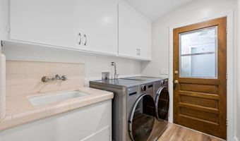 10933 Sunray Pl, La Mesa, CA 91941