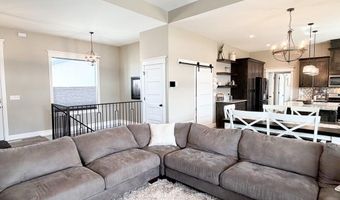 6560 E Crown Cres, Ammon, ID 83406