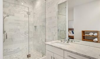 24 School St, Newport, RI 02840