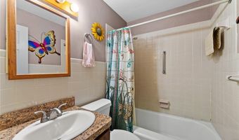 3350 Black Oak Ln, Austintown, OH 44511