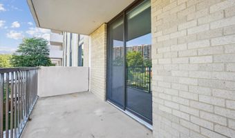 7420 WESTLAKE Ter 304, Bethesda, MD 20817