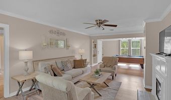 5736 S Lakeshore Dr, Shreveport, LA 71119