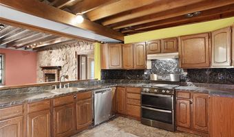 6703 Frandsen Rd, Alhambra, IL 62001