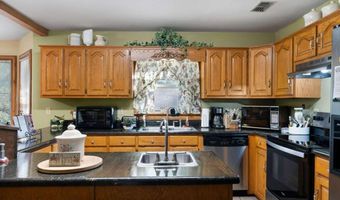 40 Wesley Rd NW, Adairsville, GA 30103