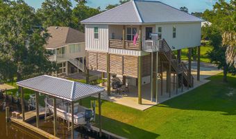 4059 Robin St, Bay St. Louis, MS 39520