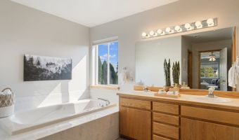 8712 SW WAKKILA Ter, Beaverton, OR 97007