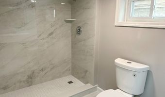 32 Bell St, Belleville, NJ 07109