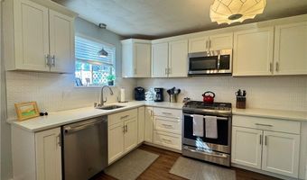 10 Parsley Ln, Narragansett, RI 02874