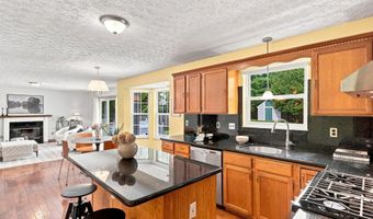 1438 Newell Ct, Columbus, OH 43228