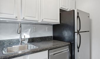 1744 N RHODES St 310, Arlington, VA 22201