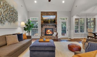 1439 Edenbridge Dr, Alcoa, TN 37701