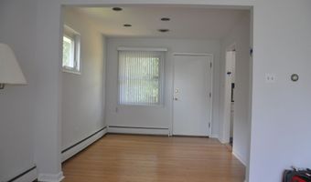 121 Ramsey Pl, Albany, NY 12209