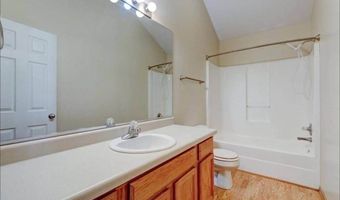 1062 10th Ave NW, Altoona, IA 50009