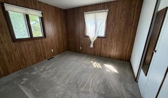 47 Birch Blvd, Babbitt, MN 55706
