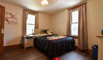 208 Wisconsin Ave, Alton, IL 62002