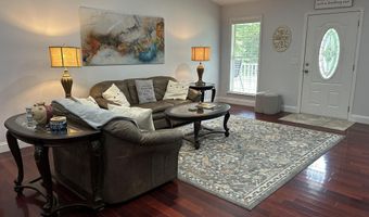 135 Central Ave, Benton, TN 37307