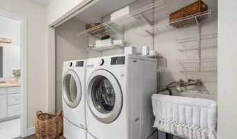 98-2033 Pahiolo St, Aiea, HI 96701