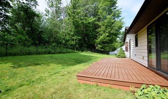 1585 Hemlock Dr, Ashtabula, OH 44004