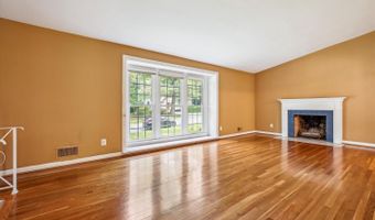 9826 INGLEMERE Dr, Bethesda, MD 20817