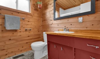 8462 Perrill Rd, Ashville, OH 43103
