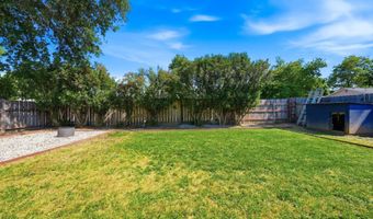 2885 Iris St, Anderson, CA 96007