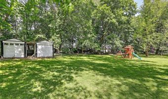 247 Oaklawn Ave, Cranston, RI 02920