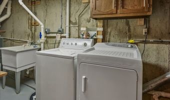 725 N Vista Dr, Algonquin, IL 60102