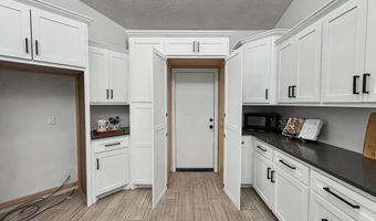 6821 Keeling St NW, Albuquerque, NM 87120