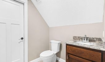 1101 Highland Dr, Aurora, MO 65605