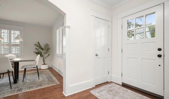 3118 17TH St N, Arlington, VA 22201