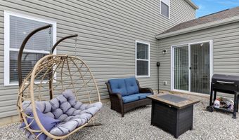 39 Thoreau Dr, Ashville, OH 43103