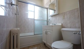 573 AVENUE E 6, Bayonne, NJ 07002