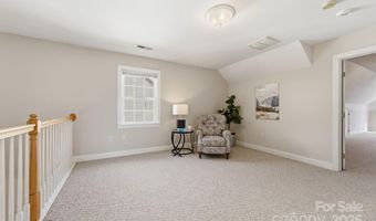 8 Sweet Gum Dr, Asheville, NC 28805