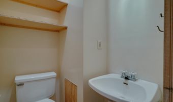 26 La Canada Rd, Arroyo Seco, NM 87514